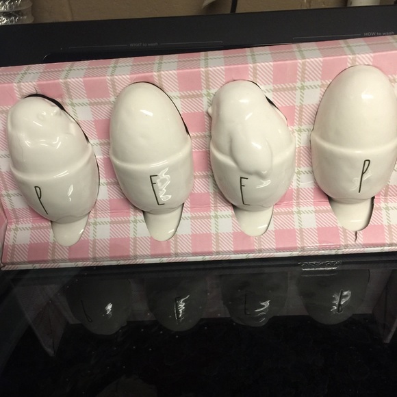 Rae Dunn Other - Rae Dunn PEEP Easter set of 4 chicks